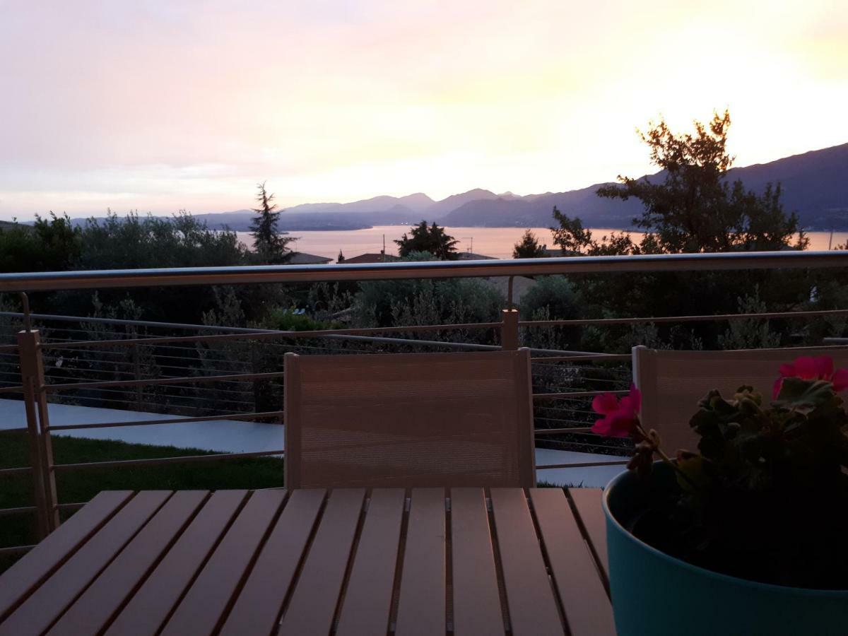 Villa Kiara Torri Del Benaco Exteriör bild