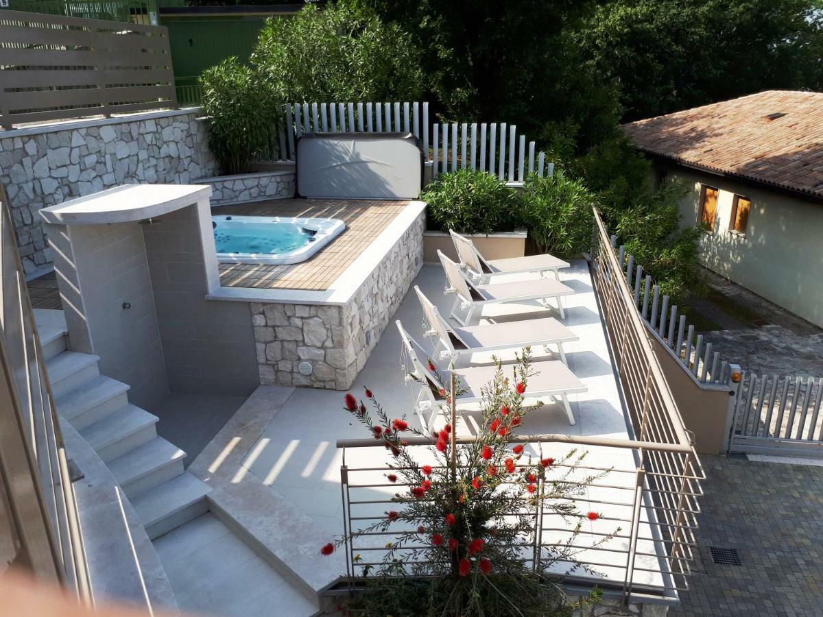 Villa Kiara Torri Del Benaco Exteriör bild